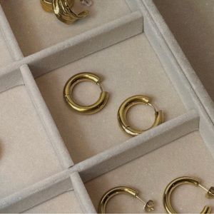 Lenny Gold Hoops
